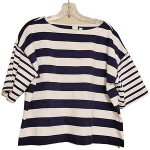 Gap | Women's Navy Striped Mariner's Cropped Tee (Size Medium)